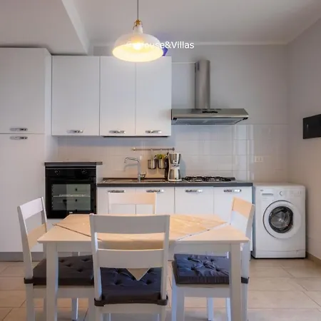Sea Sound Villa Avola